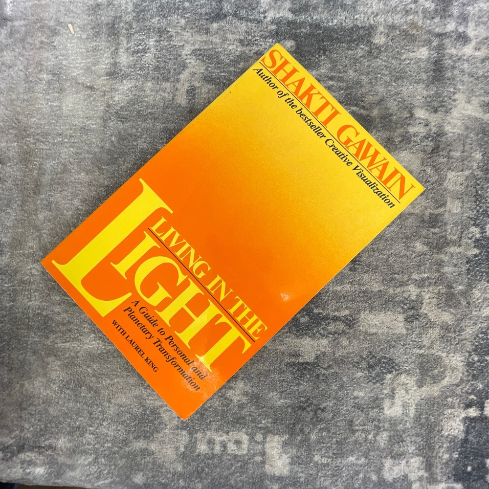 Living in the Light Shakti Gawain Laurel King Paperback Personal Transformation